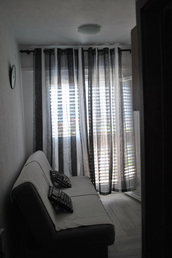 Apartmani Gradac グラダツ エクステリア 写真