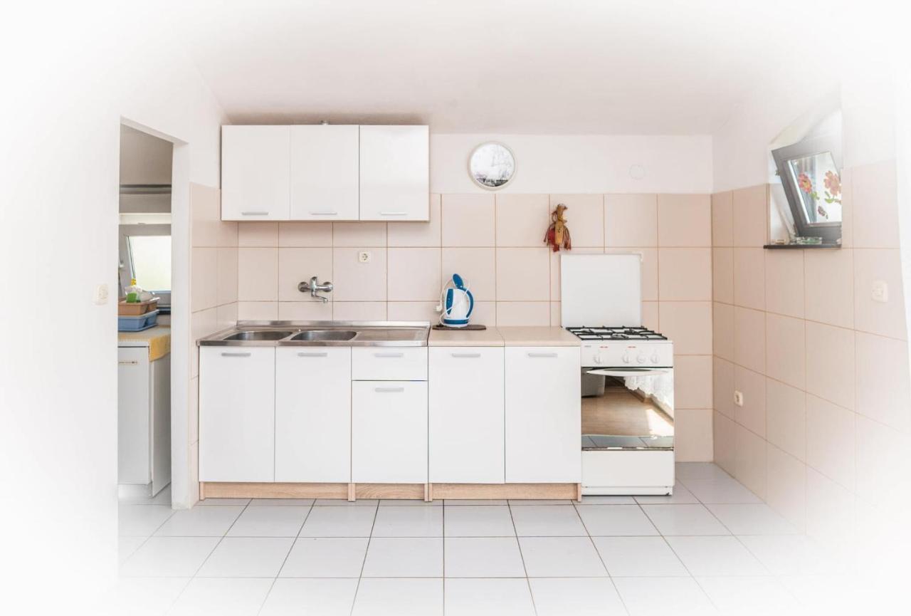 Apartmani Gradac グラダツ エクステリア 写真